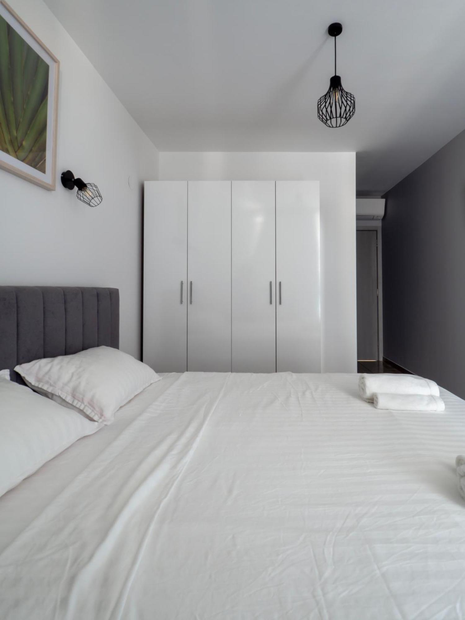 Vertigo2 Huge Apartment 2 Bedrooms Balcony Parking Sofia Exterior photo